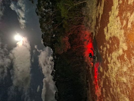 communication drone pindai